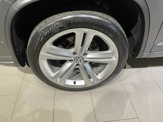 Volkswagen Tiguan 12 of 24