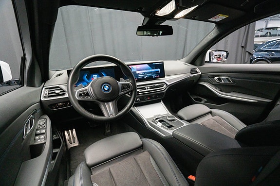 BMW 330e 11 of 21