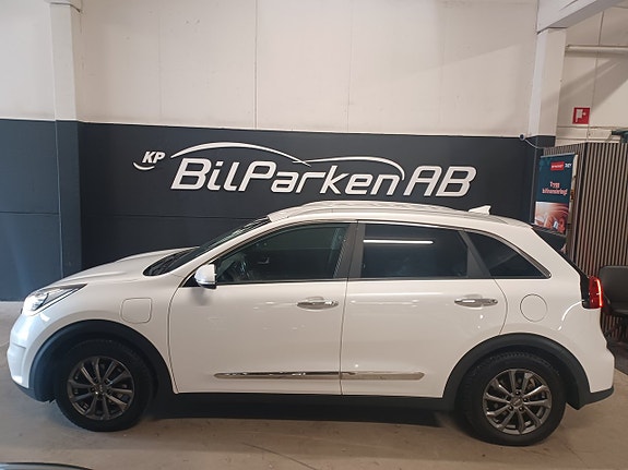 Kia Niro 2 of 15