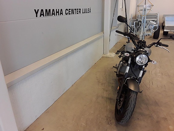 Yamaha XSR 700 2 of 2