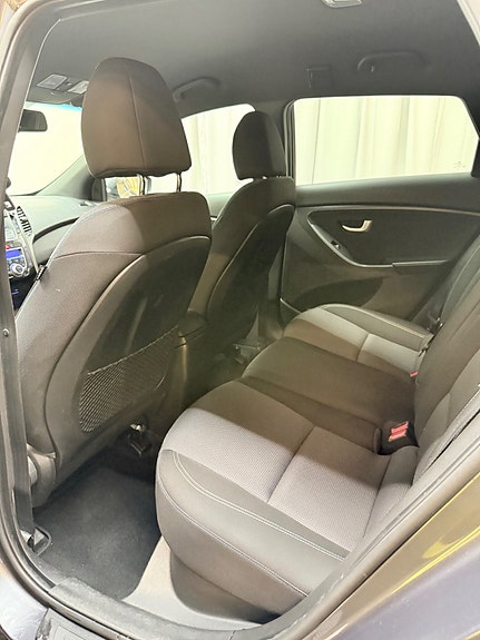 Hyundai i30 6 of 10