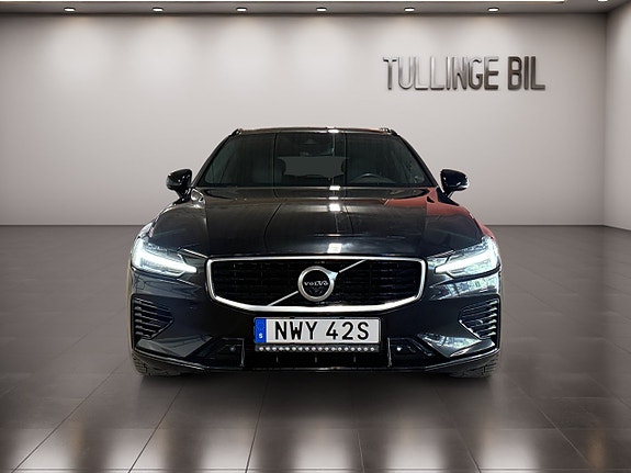 Volvo V60 8 of 30