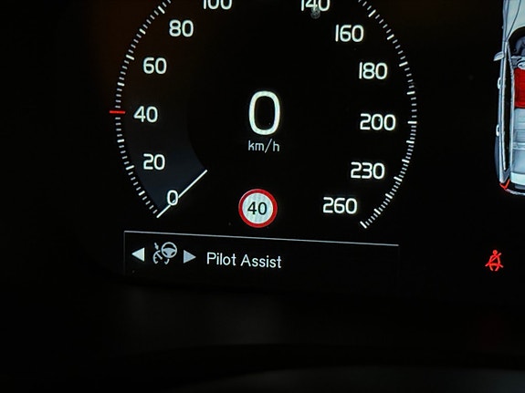 Volvo V60 26 of 30