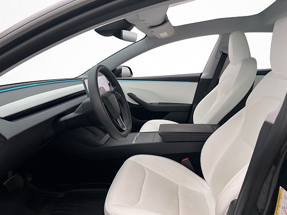 Tesla Model 3 13 of 30