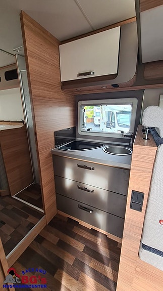 Weinsberg CaraSuite 700 ME 5 of 9