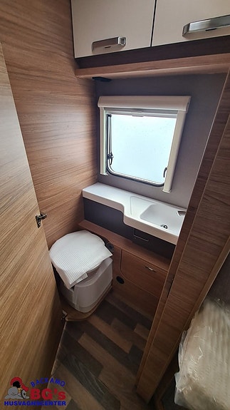 Weinsberg CaraSuite 700 ME 8 of 9