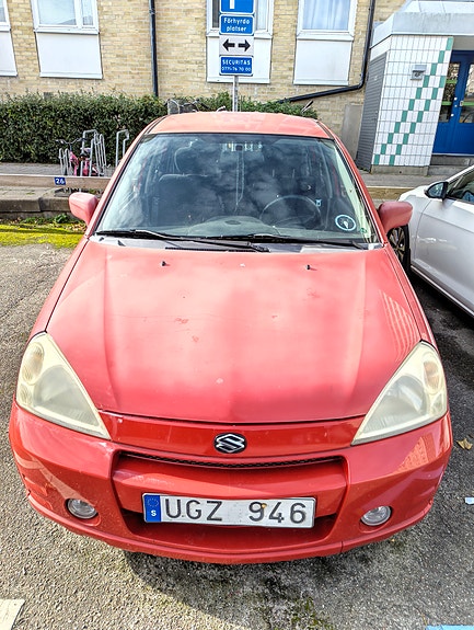 Suzuki Liana 9 of 10