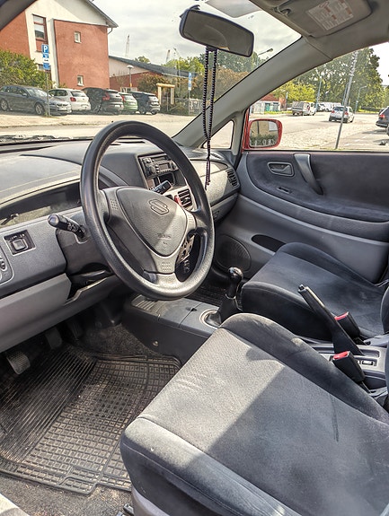 Suzuki Liana 7 of 10