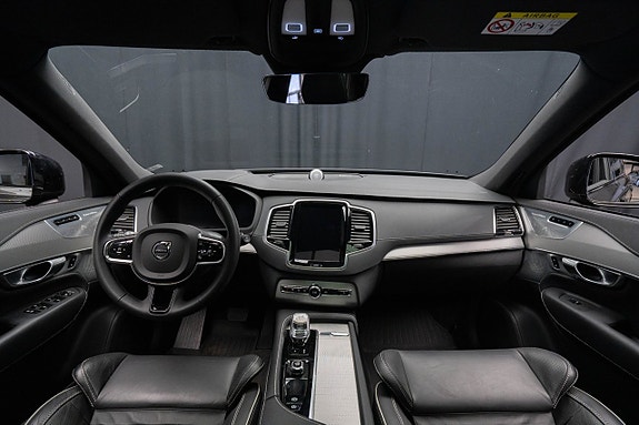 Volvo XC90 13 of 27