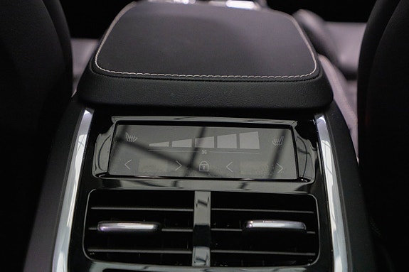 Volvo XC90 23 of 27