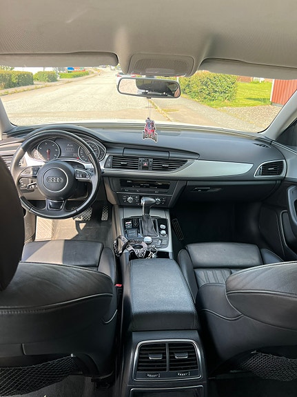 Audi A6 4 of 6