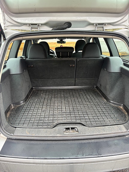 Volvo V50 8 of 10
