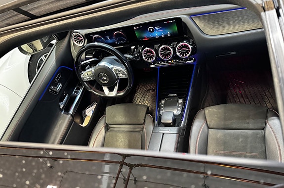 Mercedes-Benz EQA250 15 of 15