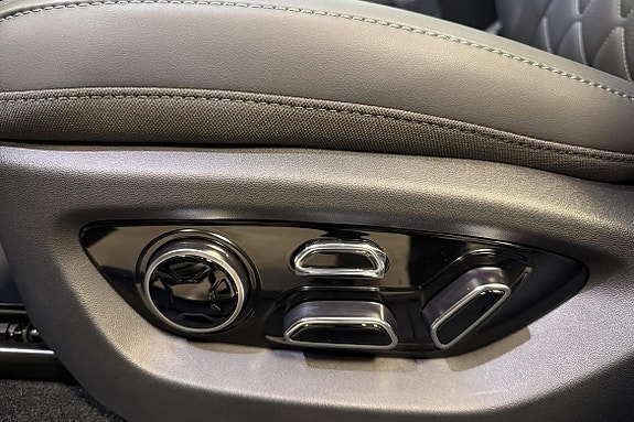 BYD Sealion 7 18 of 24