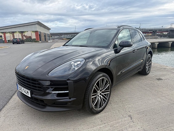 Porsche Macan 3 of 23