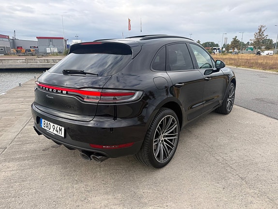 Porsche Macan 7 of 23