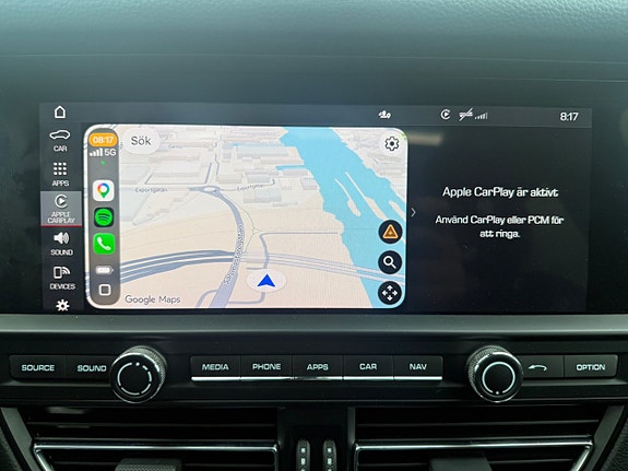 Porsche Macan 17 of 23