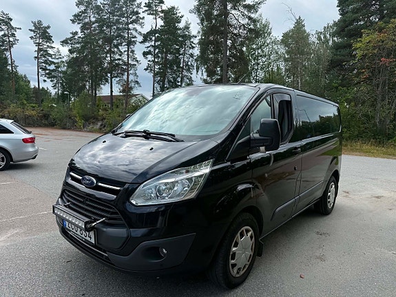 Ford Transit Custom 2 of 13