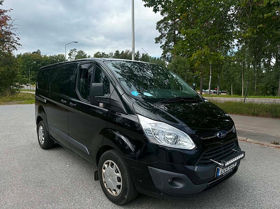 Ford Transit Custom 10 of 13