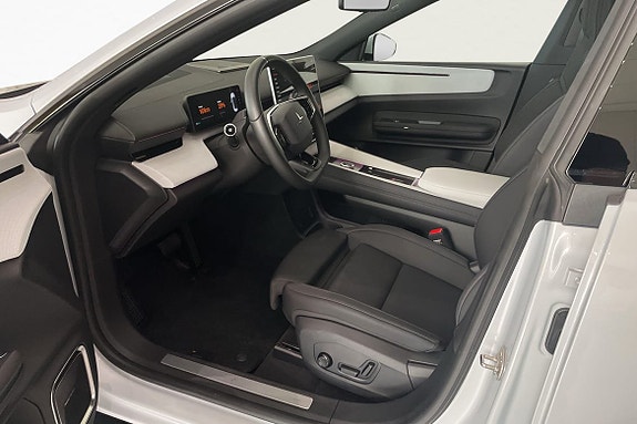 Polestar 4 11 of 24