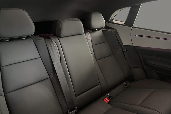 Polestar 4 15 of 24