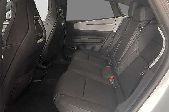 Polestar 4 12 of 24