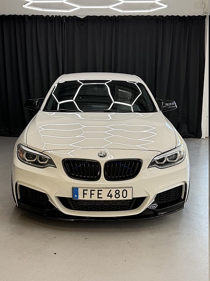 BMW M235i 11 of 14