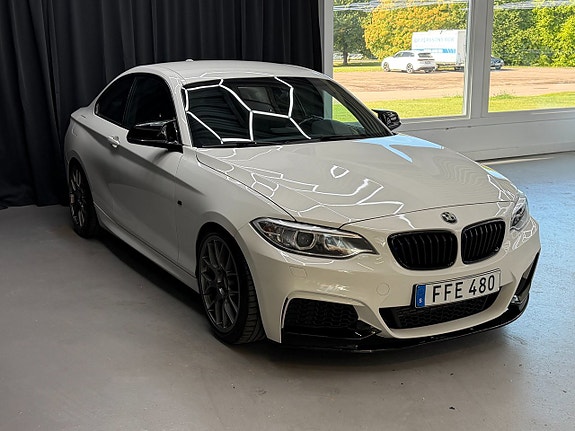 BMW M235i 2 of 14