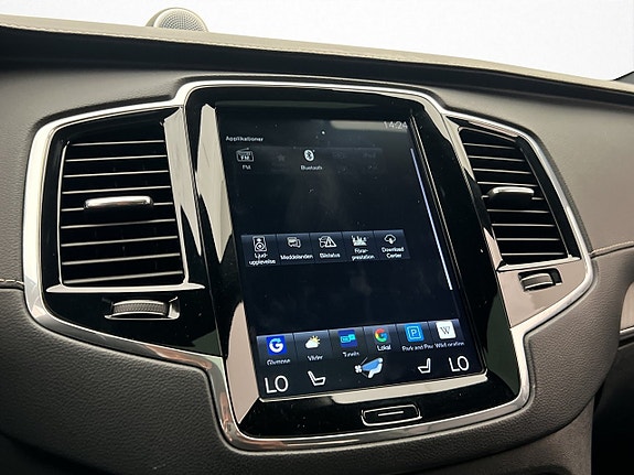 Volvo XC90 29 of 30