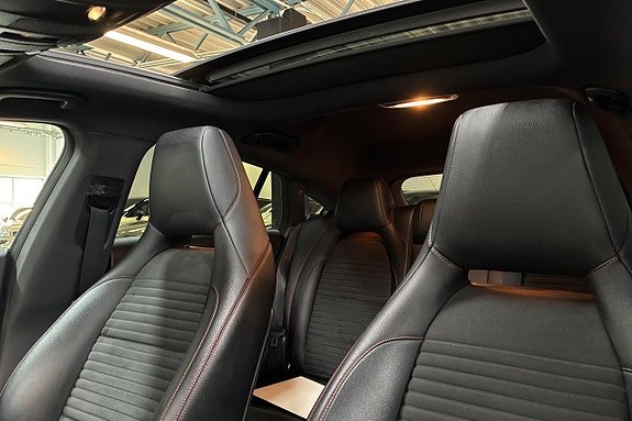 Mercedes-Benz CLA200 17 of 29