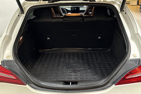 Mercedes-Benz CLA200 10 of 29