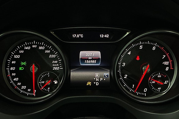 Mercedes-Benz CLA200 18 of 29