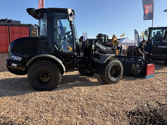 Weycor 520 109hk 40 km/h tipplast CA 6000KG  BLACK EDITION 3 of 10