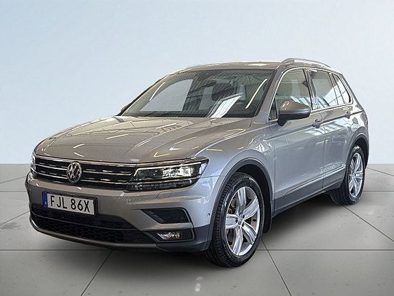 Volkswagen Tiguan 16 of 21