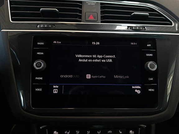 Volkswagen Tiguan 18 of 21