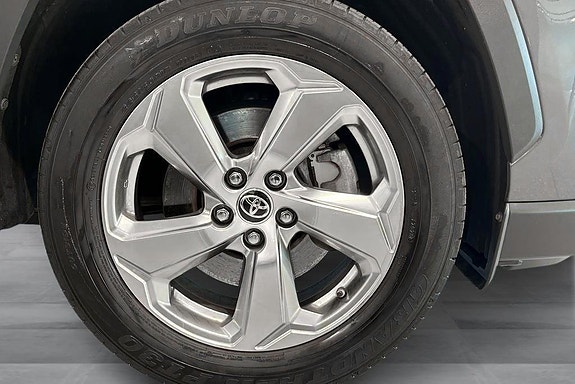 Toyota RAV4 17 of 20