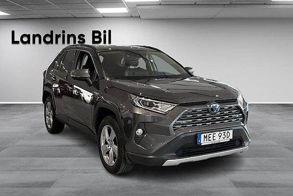 Toyota RAV4 3 of 20
