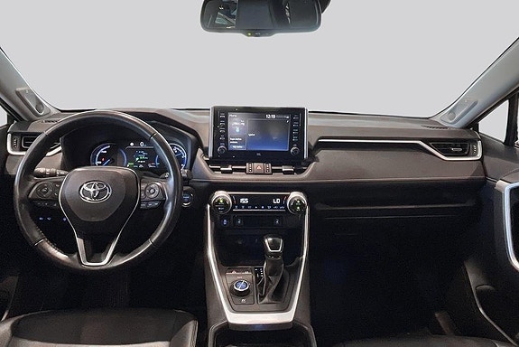 Toyota RAV4 7 of 20
