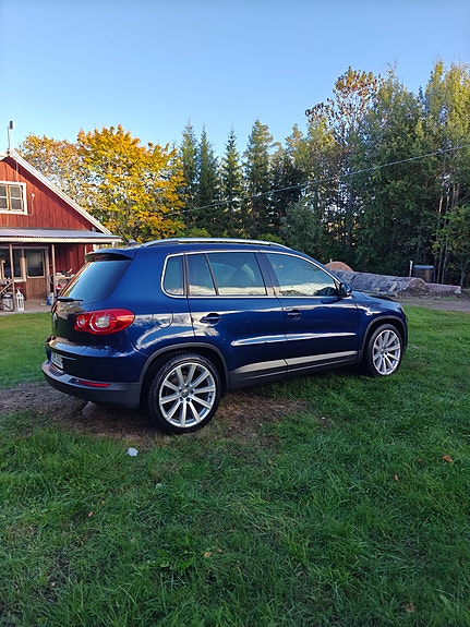 Volkswagen Tiguan 6 of 12