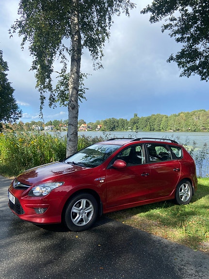 Hyundai i30 2 of 7