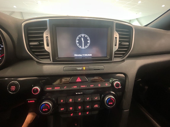 Kia Sportage 11 of 15