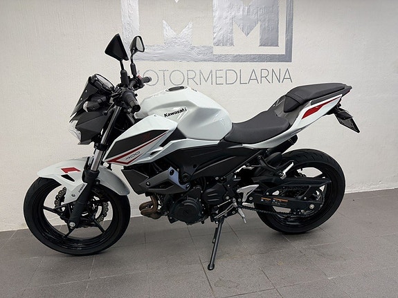 Kawasaki Z400 ABS A2 5 of 9