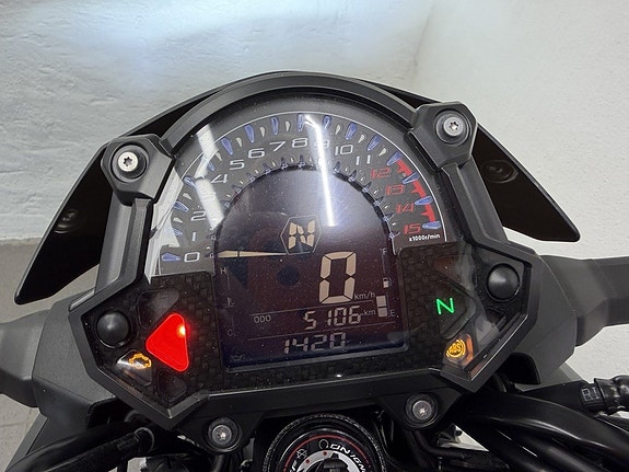 Kawasaki Z400 ABS A2 4 of 9
