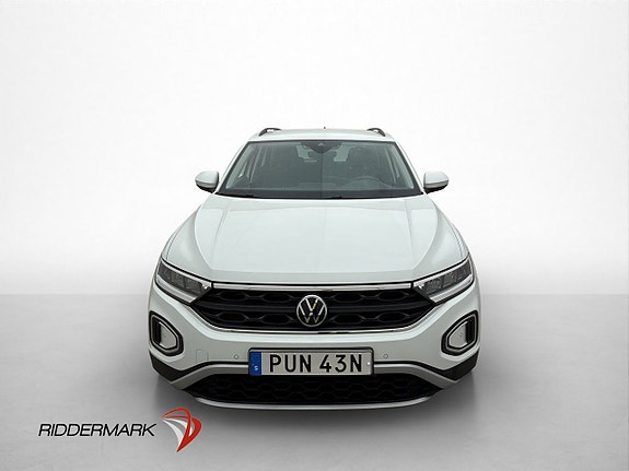 Volkswagen T-Roc 2 of 30