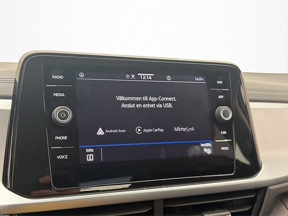Volkswagen T-Roc 20 of 30