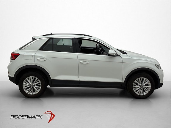 Volkswagen T-Roc 9 of 30