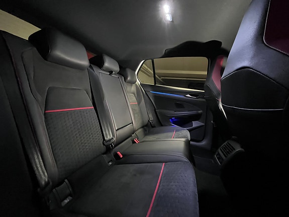 Volkswagen Golf VIII 9 of 24
