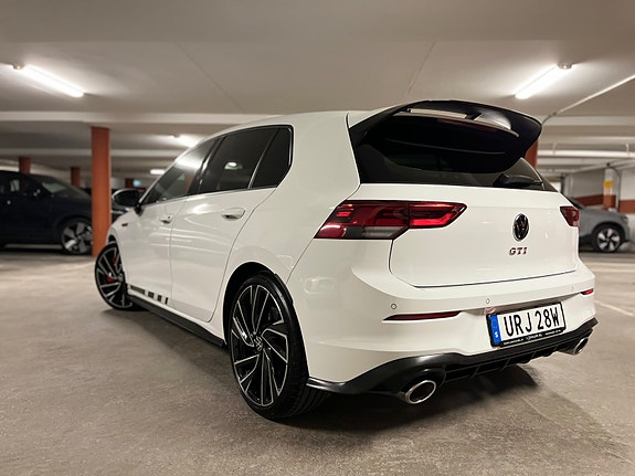 Volkswagen Golf VIII 4 of 24