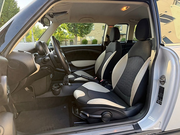 MINI Clubman One 22 of 24