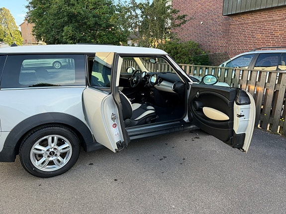 MINI Clubman One 12 of 24